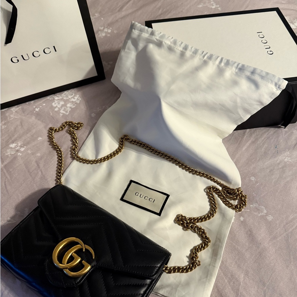 Gucci marmount black quilted leather bag